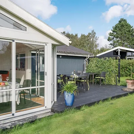 Leani - 200m From The Sea By Interhome Holiday home Stubbekobing
