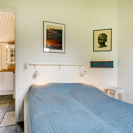 Leani - 200m From The Sea By Interhome *